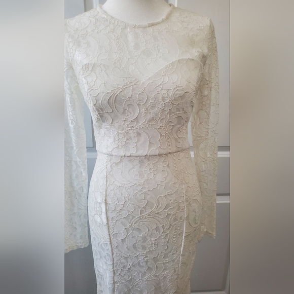 NEW Lulu's Lace Wedding Dress - Picture 6 of 16